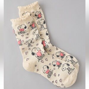 🆕🦅AE SNOOPY VALENTINE’S DAY CREW SOCKS